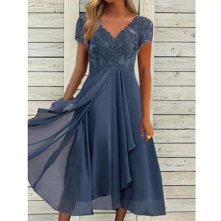 Damen Maxikleid mit elegantem Spitzeneinsatz und fließendem Rock Drune
