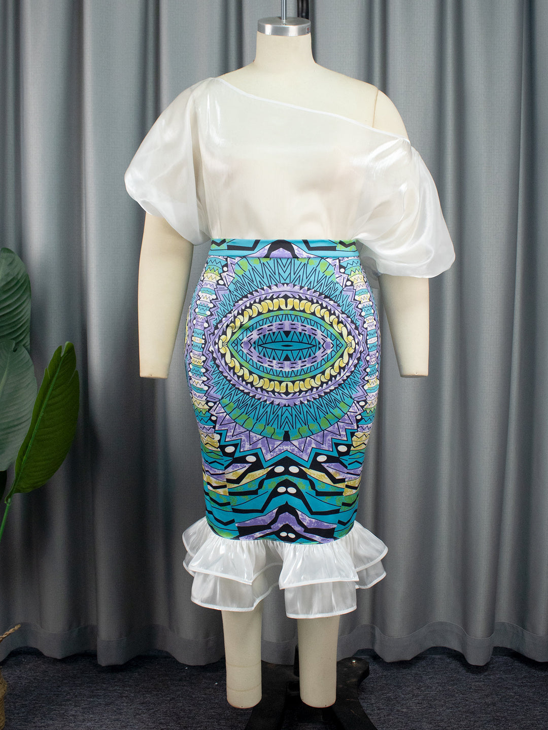 Damen Elegantes Kleid mit asymmetrischem Design und buntem Print Drune