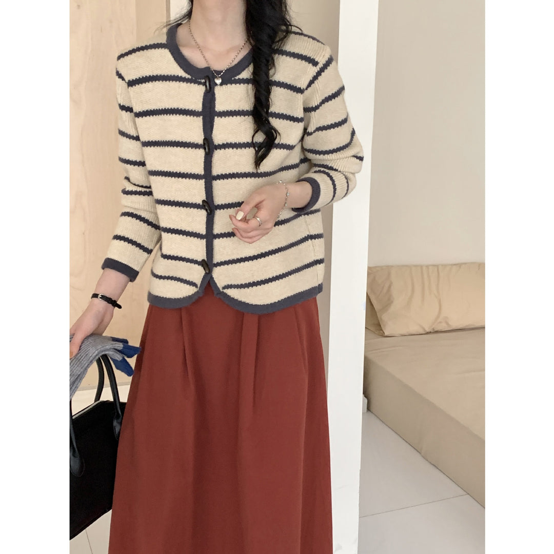Damen Strickjacke mit gestreiften Design und eleganten Knopfdetails Drune