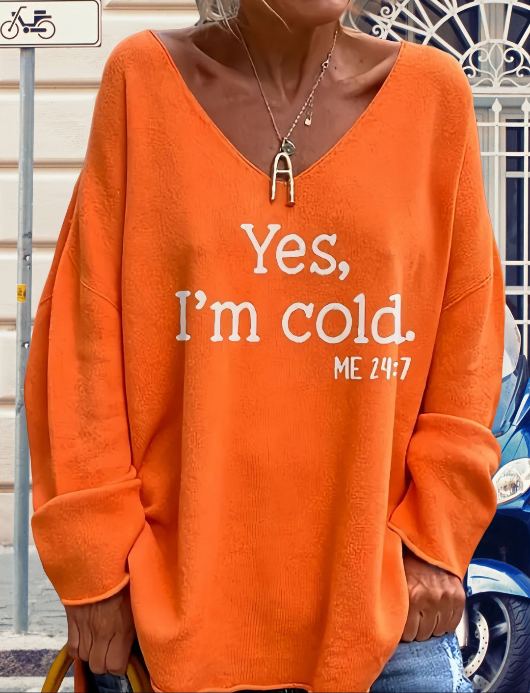 Damen Oversized Pullover mit modernem V-Ausschnitt und aufgedrucktem Statement Drune