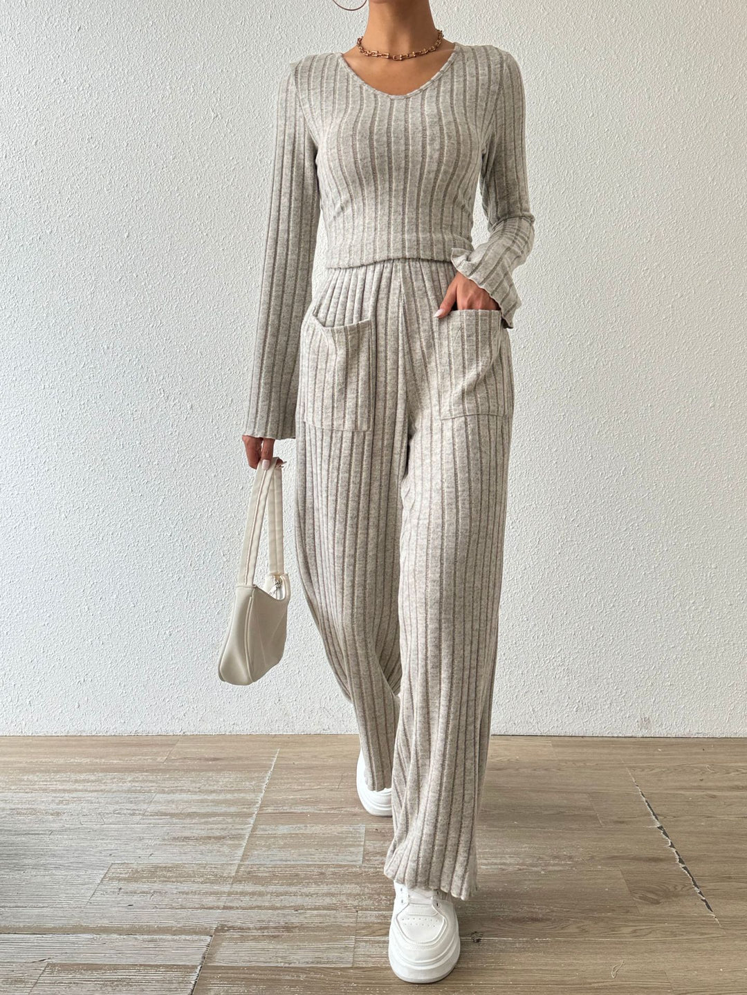 Damen Lässiger Strickanzug mit Taschen Drune