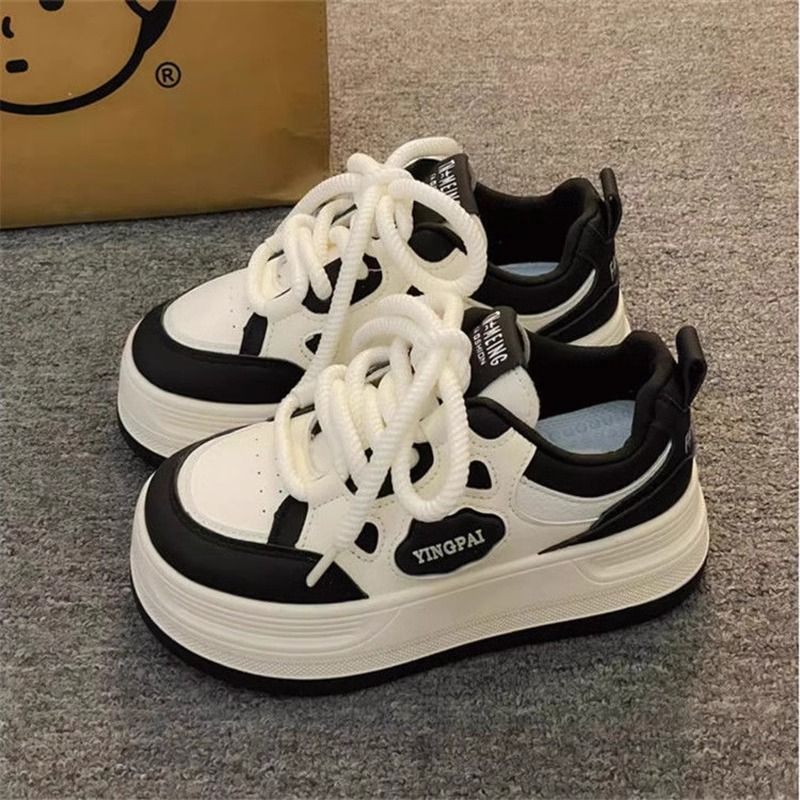 Damen Schnürsneaker mit modernen Design-Elementen und dämpfender Sohle Drune