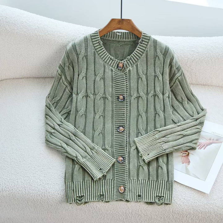 Damen Strickjacke mit elegantem Zopfdesign und Holzknopfdetails Drune