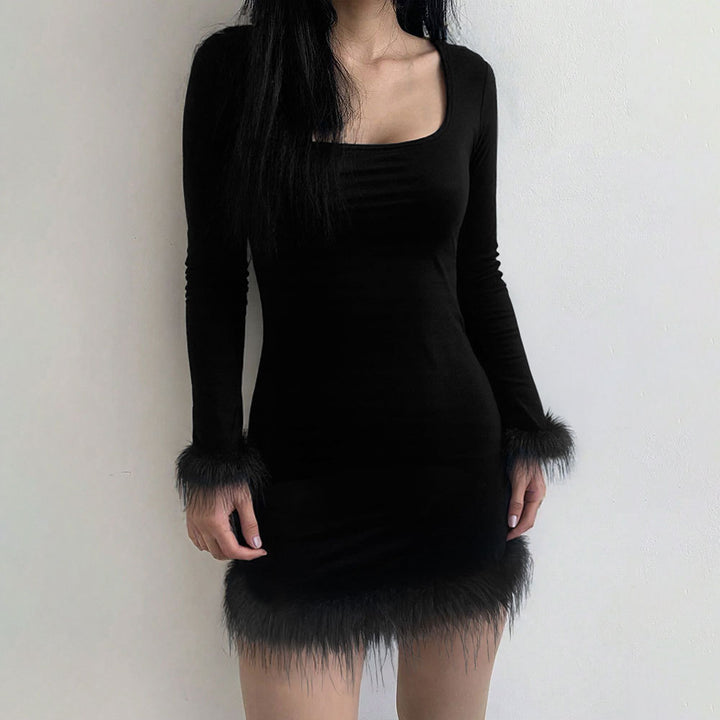 Damen Minikleid mit eleganten langen Ärmeln und fedrigen Abschlüssen Drune