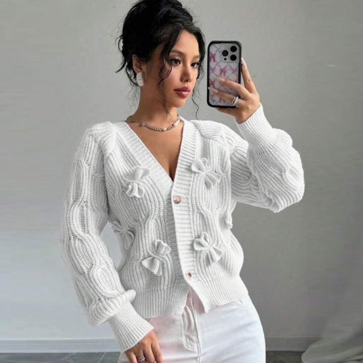Damen Strickjacke mit floralem Reliefdesign und knopfbaren Details Drune