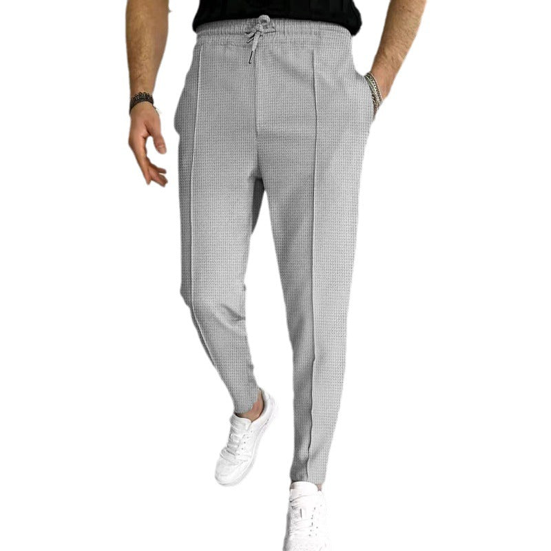 Herren nan strukturiertes Jogginghose mit elastischem Tunnelzug, formgebender Bügelfalte und tapered Bein Drune