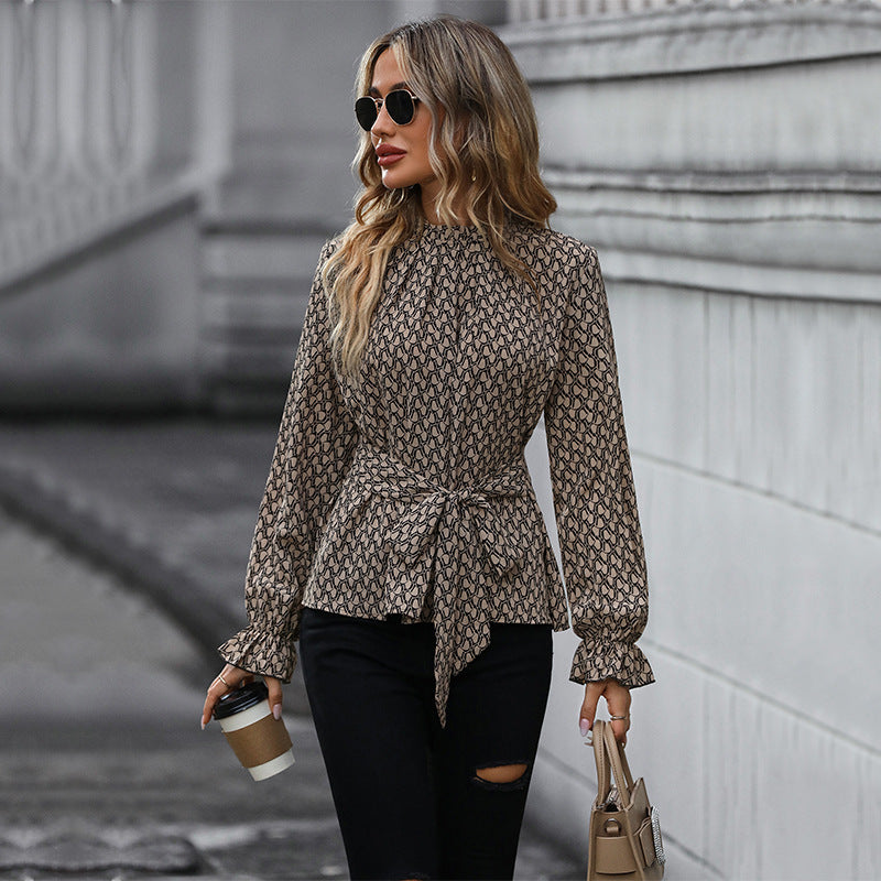 Damen Bluse mit elegantem Wickeldesign und dekorativen Rüschendetails Drune