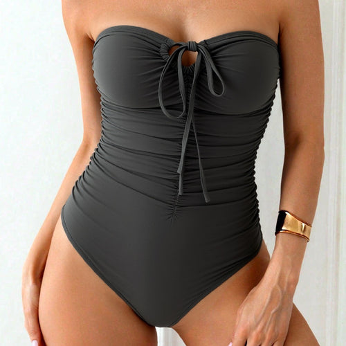 Damen Bandeau-Badeanzug mit Raffung und modischem Schlitz Drune