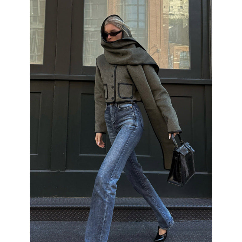 Damen Elegante cropped Jacke mit schickem Schal und raffinierten Taschen Drune