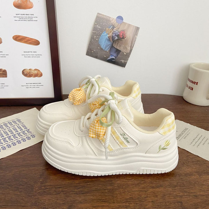 Damen Sportliche Sneakers mit verspielten Applikationen und dämpfender Sohle Drune