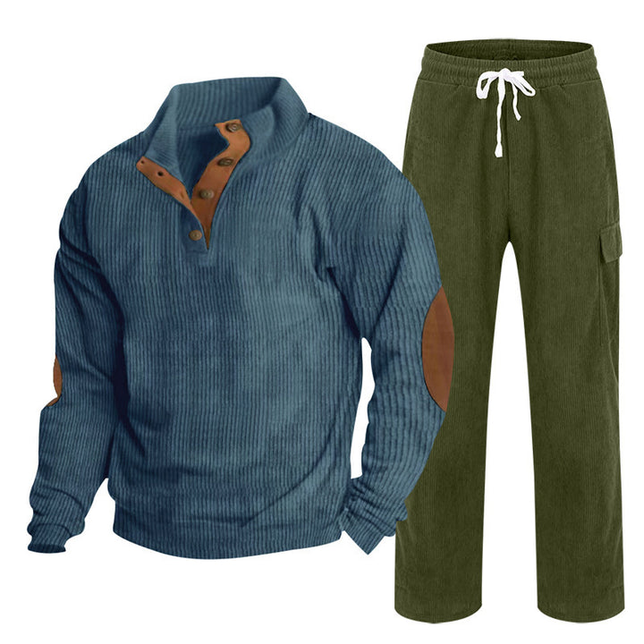 Herren nan strukturiertes Feinstrick-Halbknopf-Pullover und Feincord-Cargo-Zweiteiler Drune