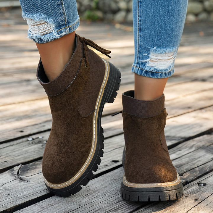 Damen nan kurze Wildleder-Stiefelette mit robuster Profilsohle und gepolstertem Schaft Drune