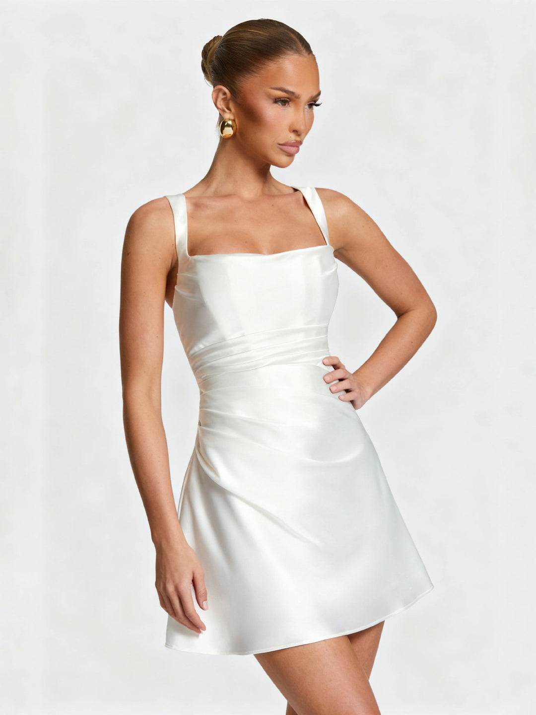 Damen Elegantes Cocktailkleid mit schickem Quadrat-Ausschnitt und fließendem Satin Drune