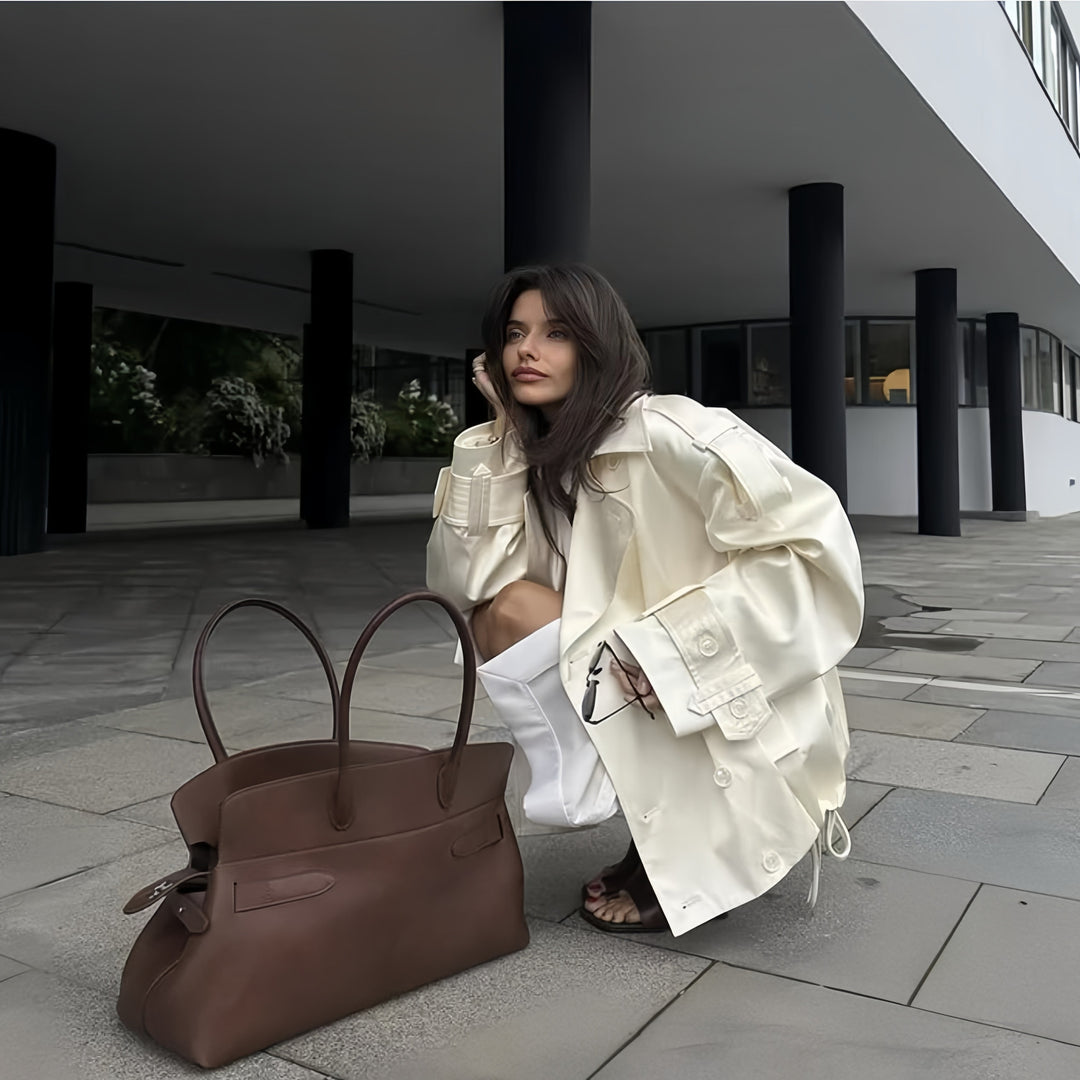 Damen modische Kurzjacke mit elegantem Schnitt und hochglänzendem Finish Drune