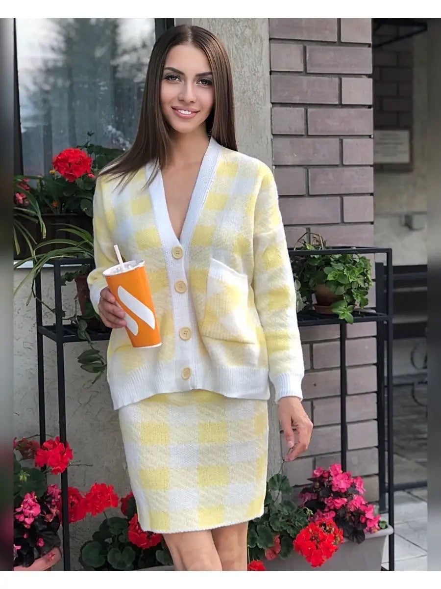 Damen Gemütliches Strickensemble mit Karomuster und praktischen Taschen Drune