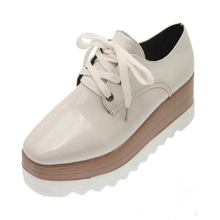 Damen Modische Plateau-Sneaker mit schickem Glanz und komfortabler Sohlenkonstruktion Drune