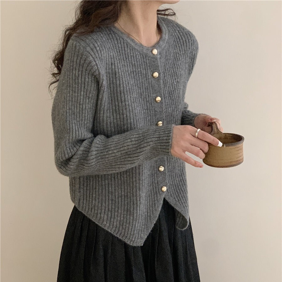 Damen Modische Strickjacke mit dekorativen Knöpfen Drune