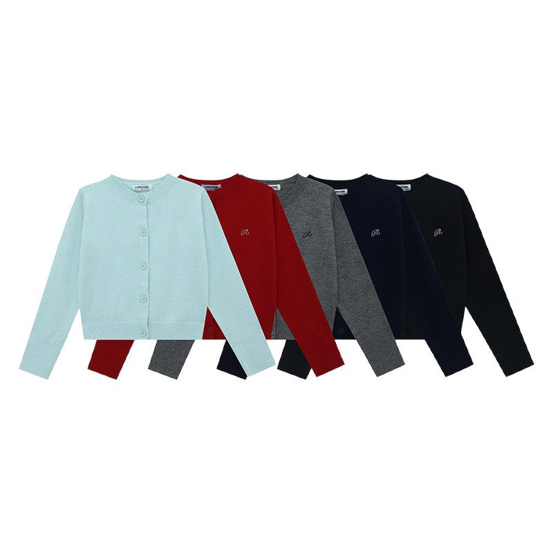Damen Strickjacke mit feinem Rippenmuster und kontrastierenden Knopfdetails Drune