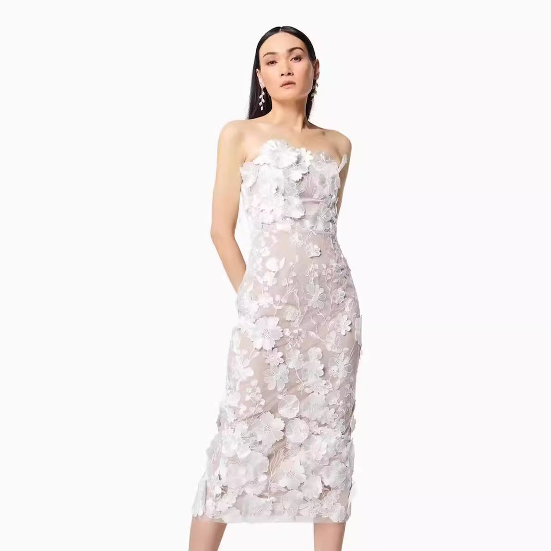 Damen Kleid mit floralem Stickdesign und elegantem körpernahen Schnitt Drune