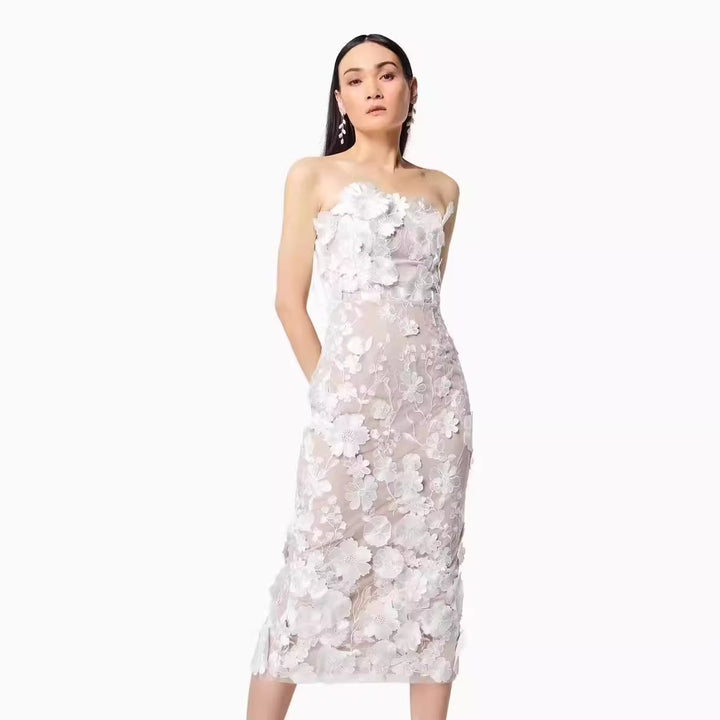 Damen Kleid mit floralem Stickdesign und elegantem körpernahen Schnitt Drune