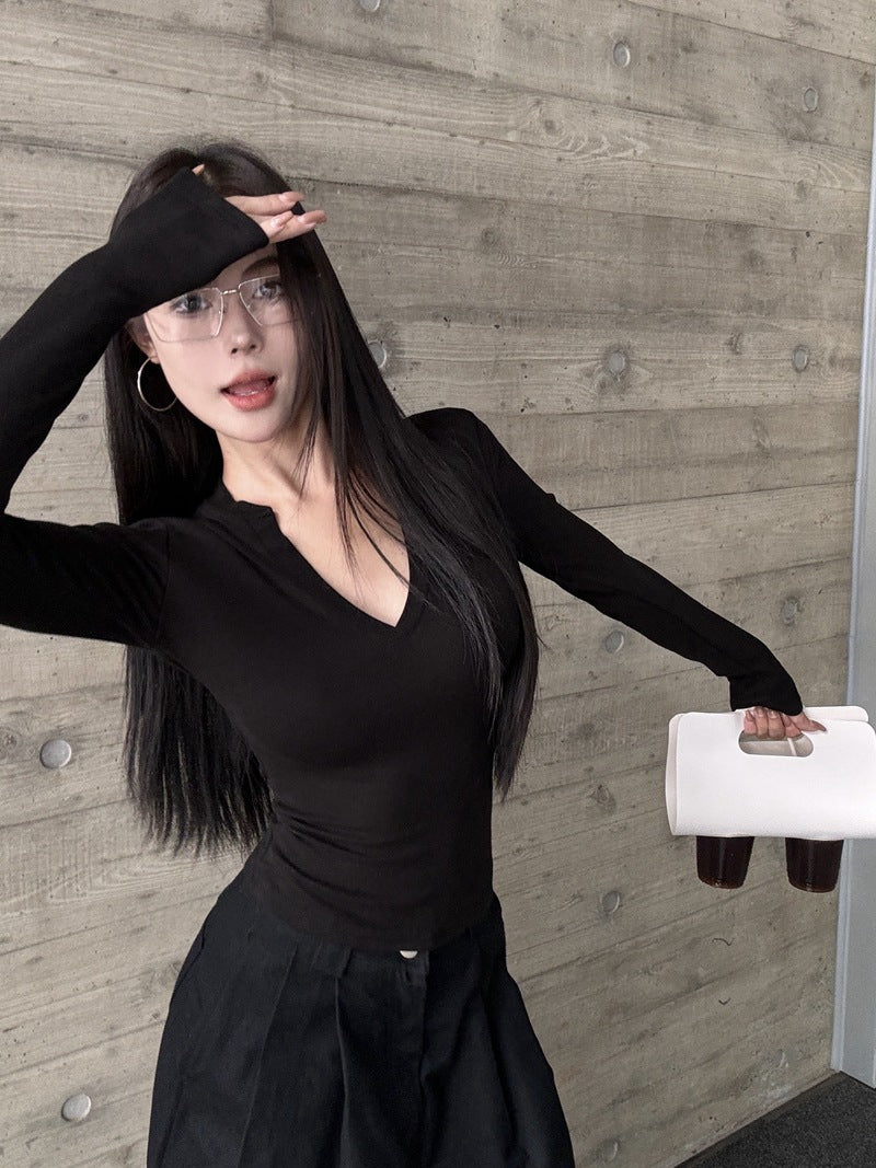 Damen Langarmshirt mit V-Ausschnitt und figurbetonter Passform Drune