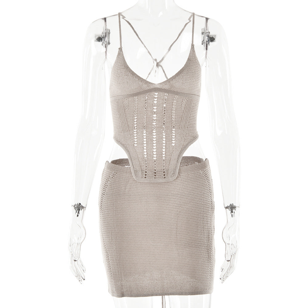 Damen Häkelkleid mit tiefem V-Ausschnitt und raffinierten Rüschendetails Drune