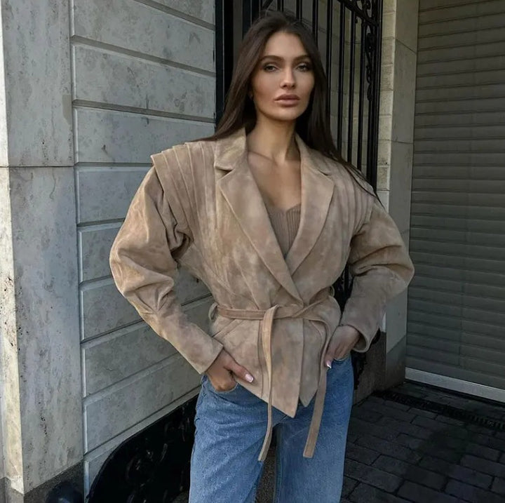Damen Übergangsjacke aus weichem Wildleder mit taillierbarem Gürtel und voluminösen Ärmeln Drune