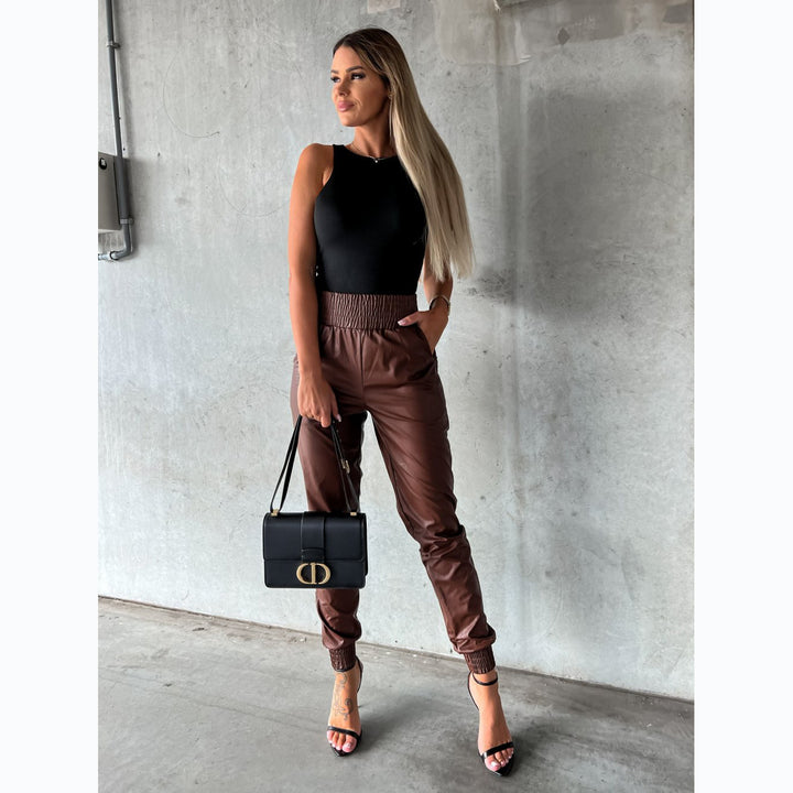 Damen Kunstleder-Hose mit elastischem Bund und schmalem Schnitt Drune