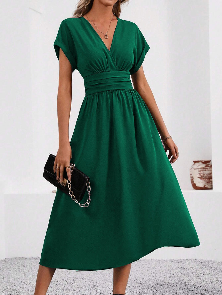 Damen Midi-Kleid mit V-Ausschnitt und breiten Trägern Drune