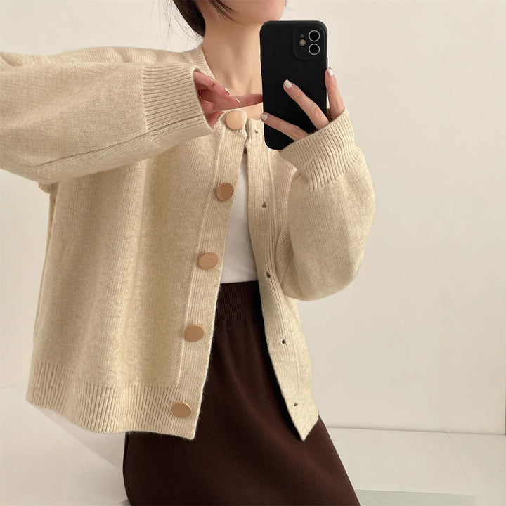 Damen Strickjacke mit komfortablem Schnitt und eleganten Knopfdetails Drune