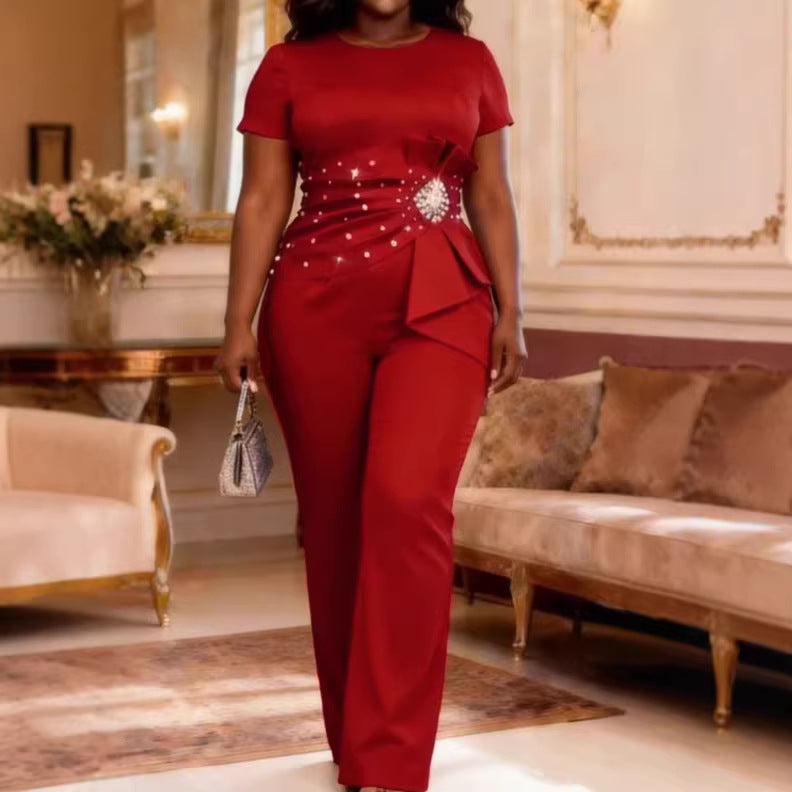 Damen eleganter Jumpsuit mit dekorativem Rüschen-Detail und Perlenakzenten Drune