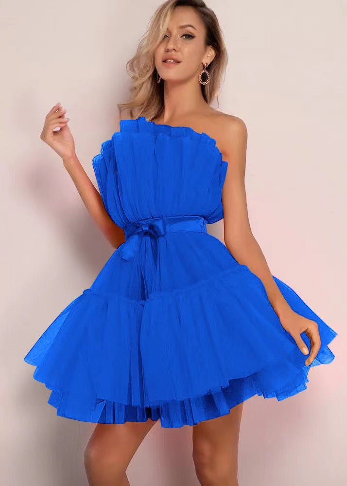 Damen Mini-Kleid mit asymmetrischem Schnitt und voluminösen Rüschendetails Drune