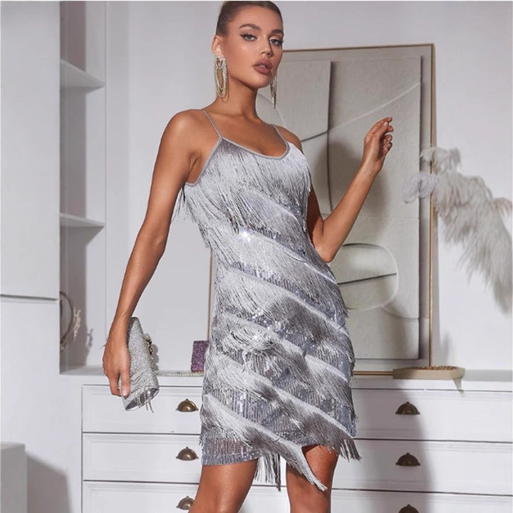 Damen Fransen-Minikleid mit schimmerndem Paillettenbesatz und verführerischem Schnitt Drune