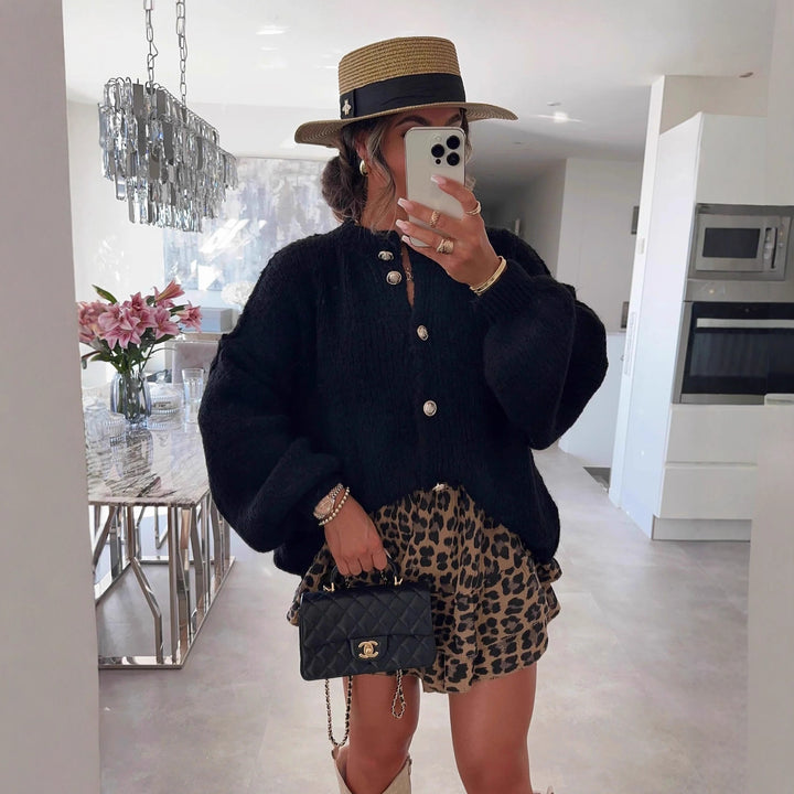 Damen modische Strickjacke mit Overzised-Ärmeln und Knopfdetails Drune