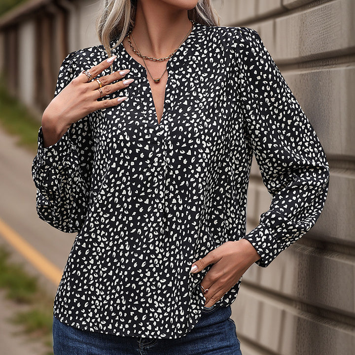 Damen Bluse mit eleganten Rüschendetails und verspieltem Punktmuster Drune