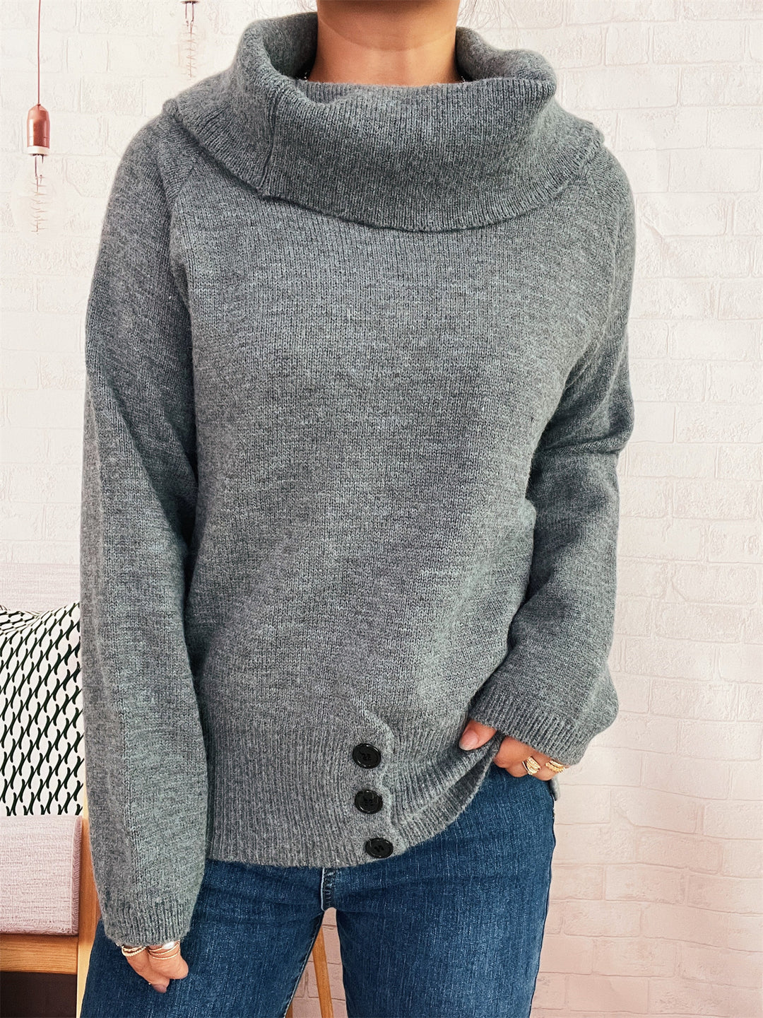 Damen Pullover mit weichem Kragen und dekorativen Knöpfen Drune