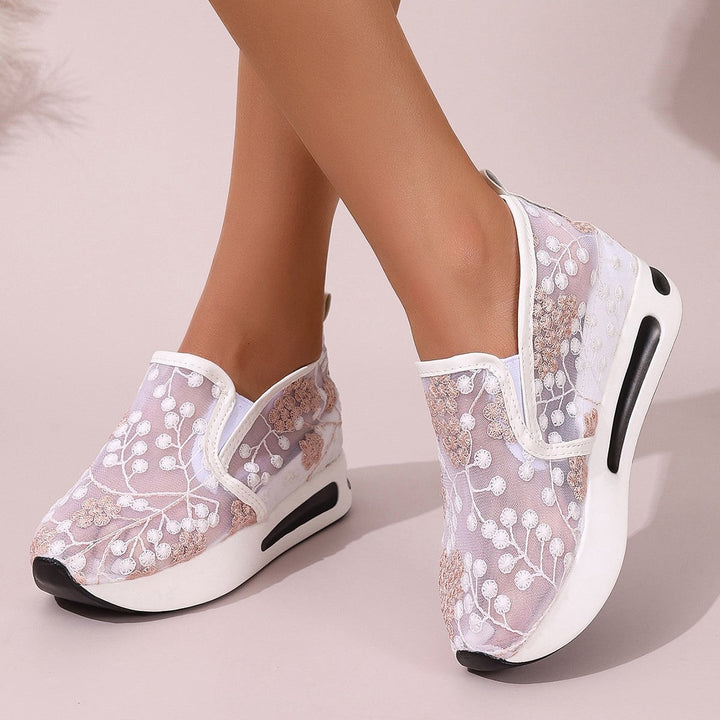 Damen Elegante und luftige Sneakers mit floraler Bestickung Drune