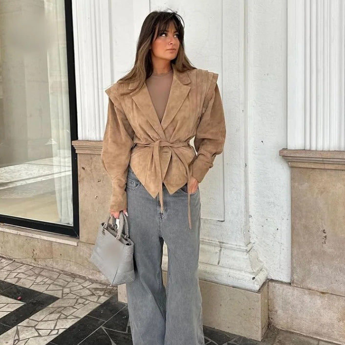 Damen Übergangsjacke aus weichem Wildleder mit taillierbarem Gürtel und voluminösen Ärmeln Drune