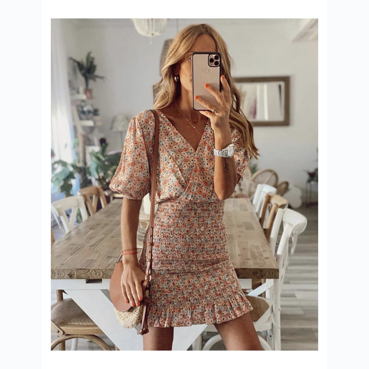 Damen Minikleid mit floralen Rüschen und elastischem Bund Drune