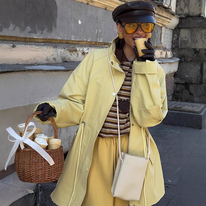 Damen Modische Regenjacke mit verstellbarem Taillenzug und praktischen Taschen Drune