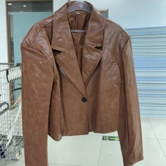 Damen kurze Lederjacke im stilvollen Blazer-Look Drune