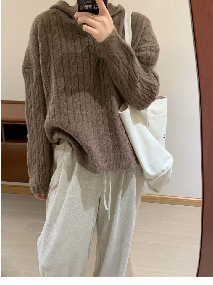 Damen Grobstrickpullover mit Kapuze und strukturierten Rippdetails Drune