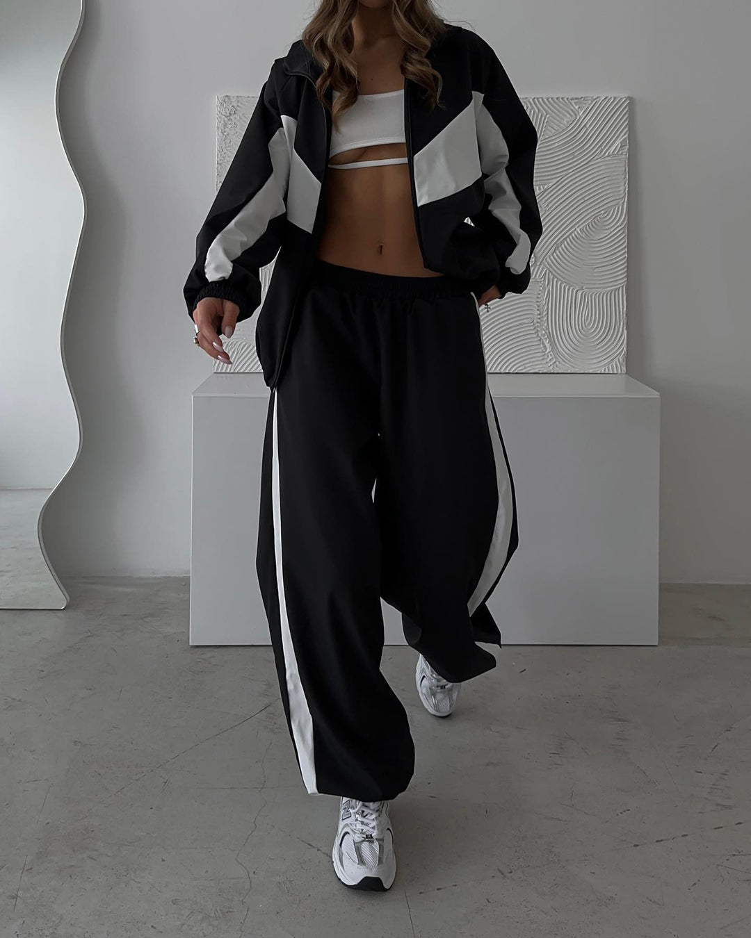 Damen nan sportives Trainingsanzug-Set mit Windbreaker-Jacke und weitem Hosenbein Drune