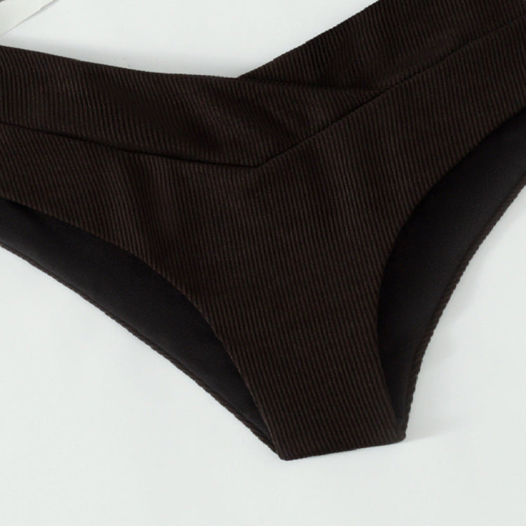 Damen Hochgeschnittener Bikinislip mit kontrastierenden Details Drune