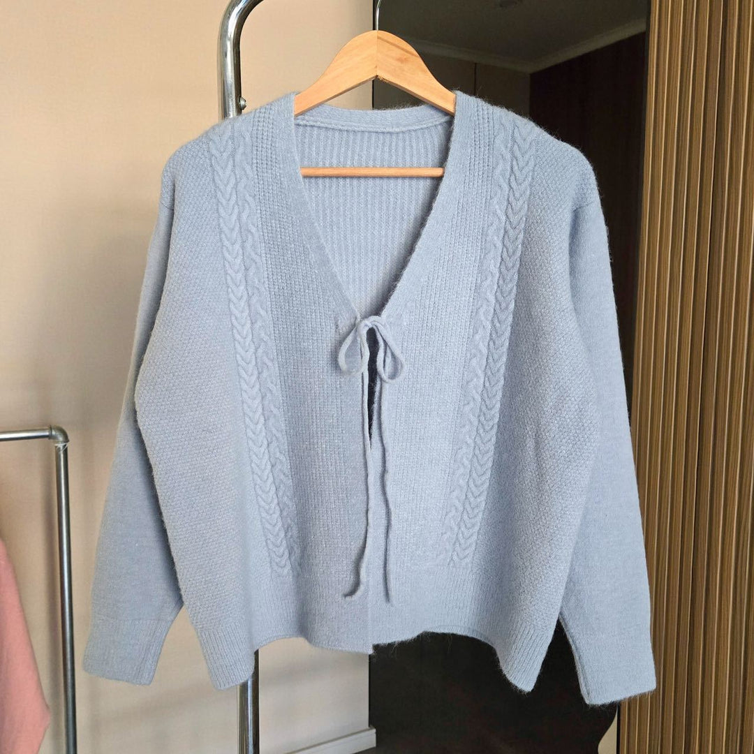 Damen Strickjacke mit Zopfmuster und dekorativem Kordelzug Drune