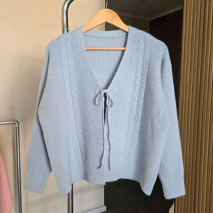 Damen Strickjacke mit Zopfmuster und dekorativem Kordelzug Drune