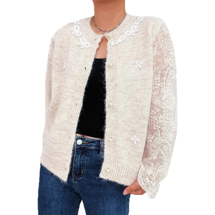 Damen Strickjacke mit romantischen Spitzendetails und eleganten Knopfverschlüssen Drune