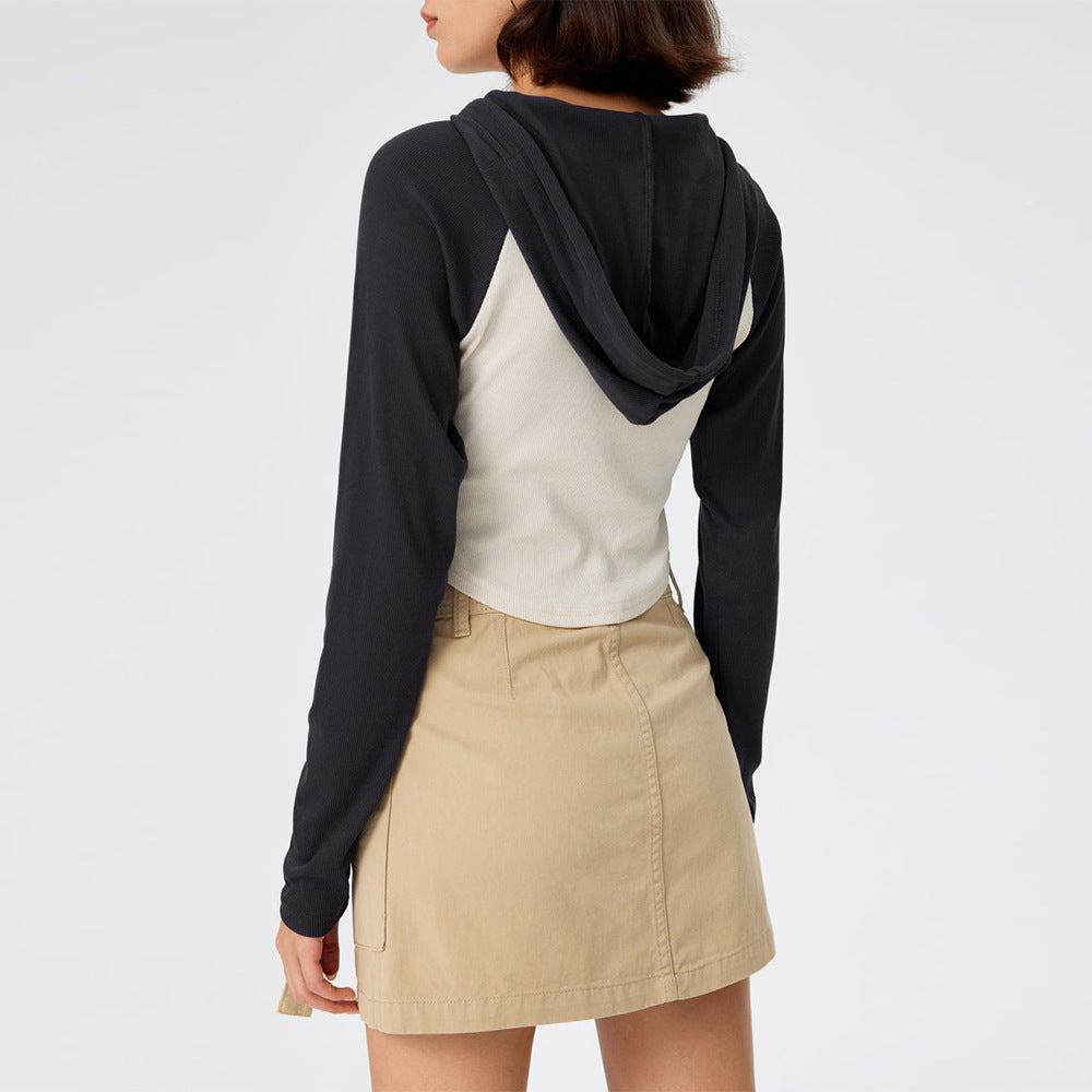 Damen cropped Sportoberteil mit Kapuze und langen Ärmeln Drune