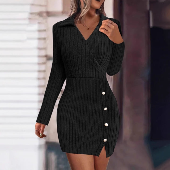 Damen Strickkleid mit V-Ausschnitt und Knopfdetails Drune