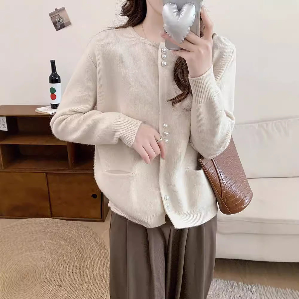 Damen Strickjacke mit eleganten Perlenknöpfen Drune